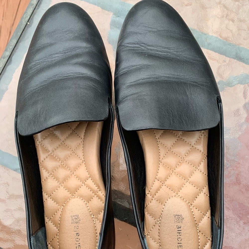 Black leather birdies slip on flats size 8.5